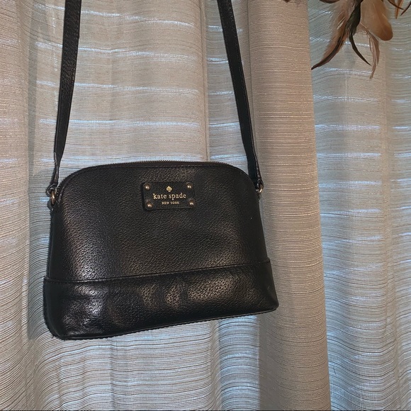 kate spade Handbags - Kate Spade crossbody purse